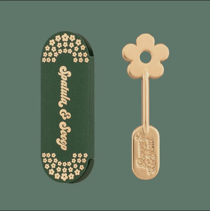 The Daisy Lip Scrub Spatula