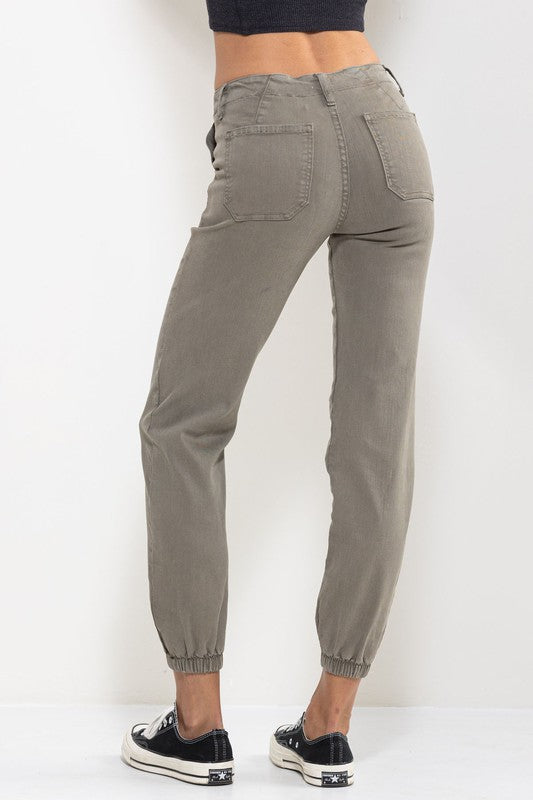 The Everly Jogger